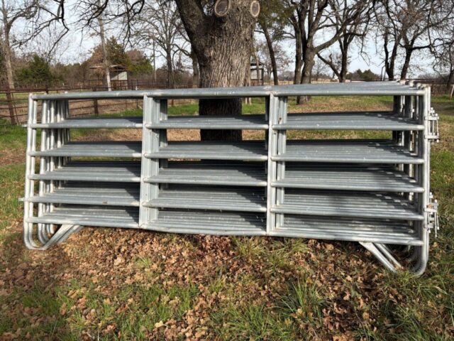 Galvanized Livestock Panels for sale in online farm auction offered by Kiefer Auctioneers in Texas