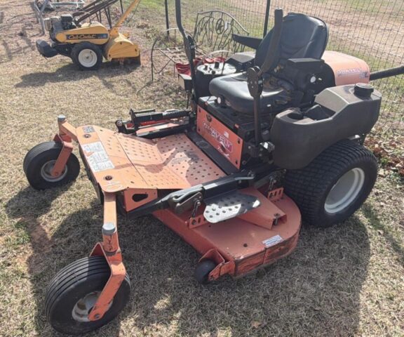 Gravely 260Z Zero-Turn Mower for sale in online auction offered by Kiefer Auctioneers in Texas