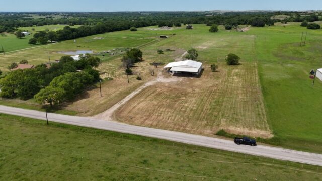 Real estate for sale by auction in North Texas area