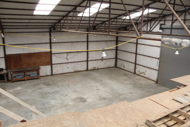 North Texas land auction in Decatur Texas offering 10 acres with shop, water well, and country property potential.