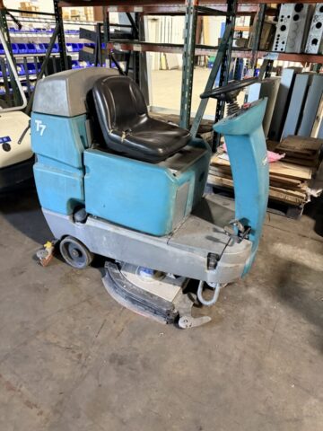 T7 micro-rider floor scrubber for sale in upcoming public auction offered by Kiefer Auctioneers in Texas
